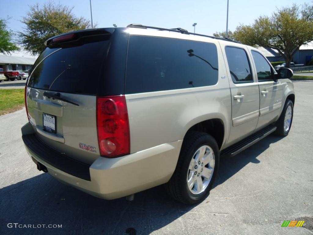 2007 Yukon XL 1500 SLT - Gold Mist Metallic / Light Tan photo #12