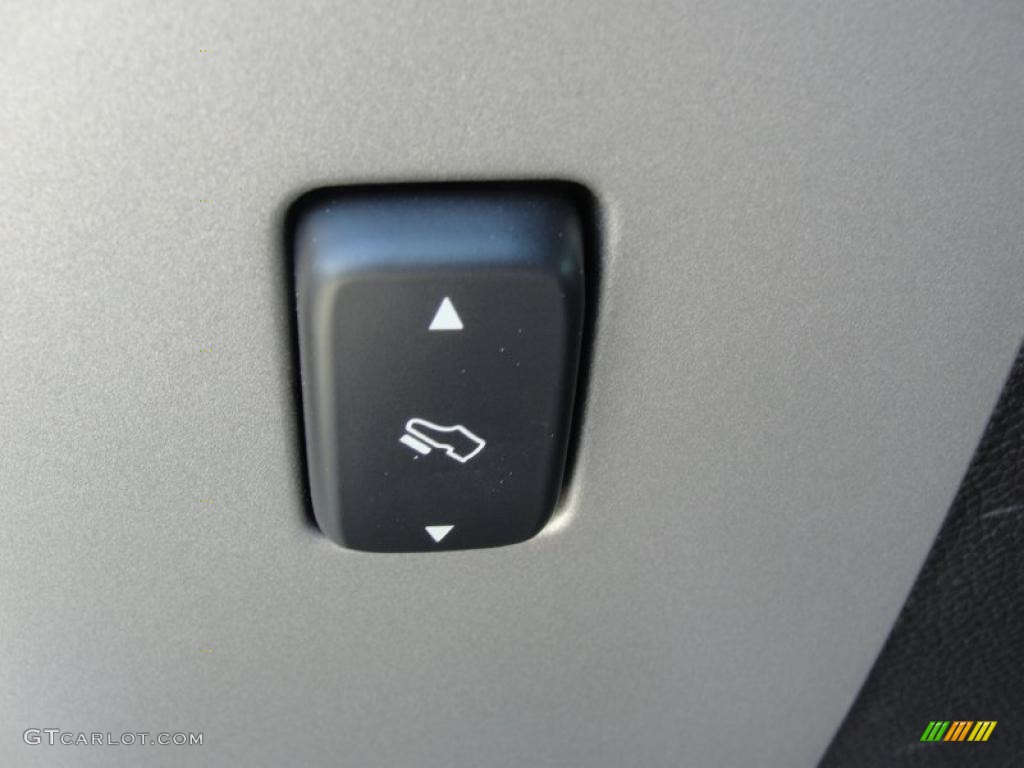 2011 Ford Expedition EL King Ranch Controls Photo #47026443