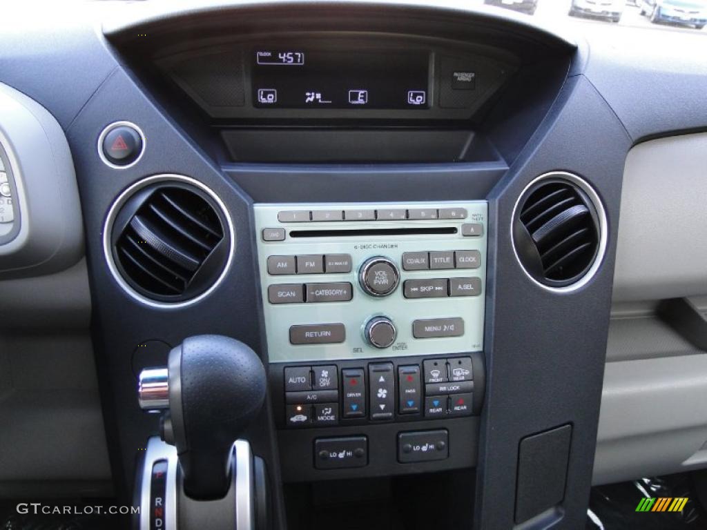 2010 Honda Pilot EX-L Controls Photo #47026887