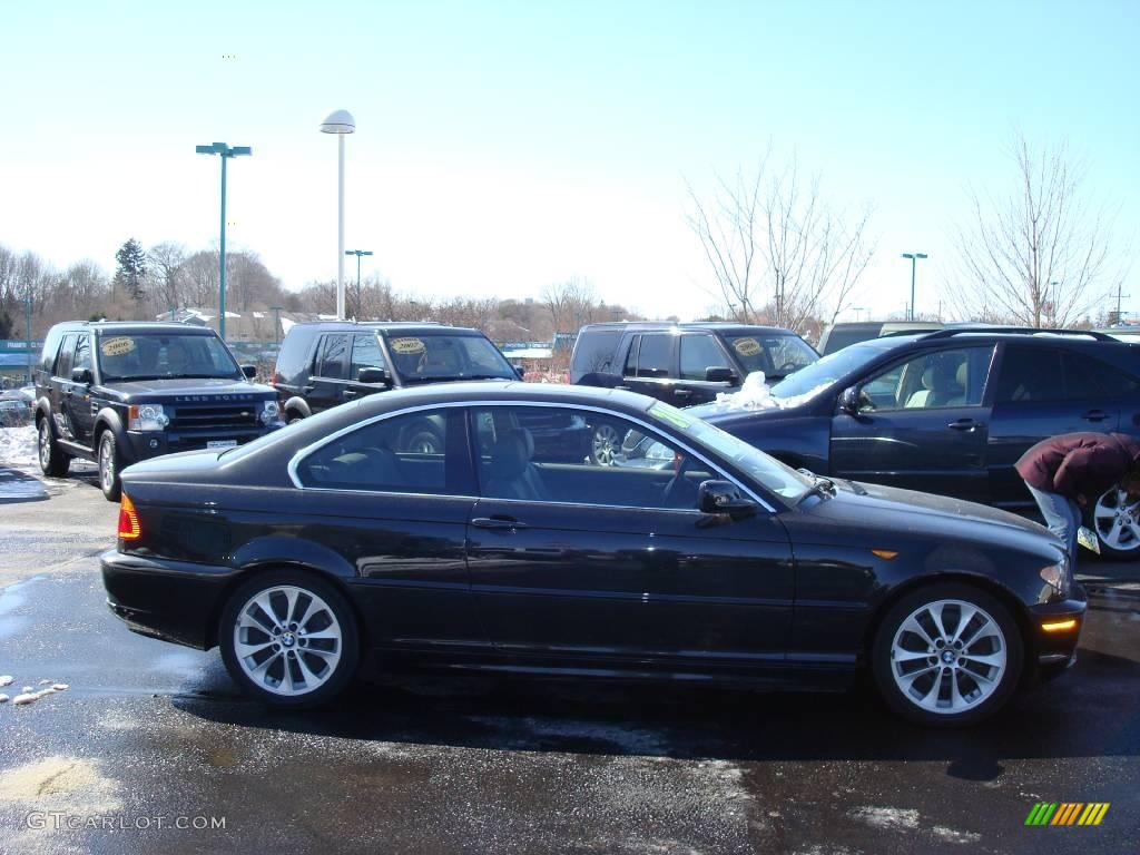 2004 3 Series 330i Coupe - Jet Black / Grey photo #4