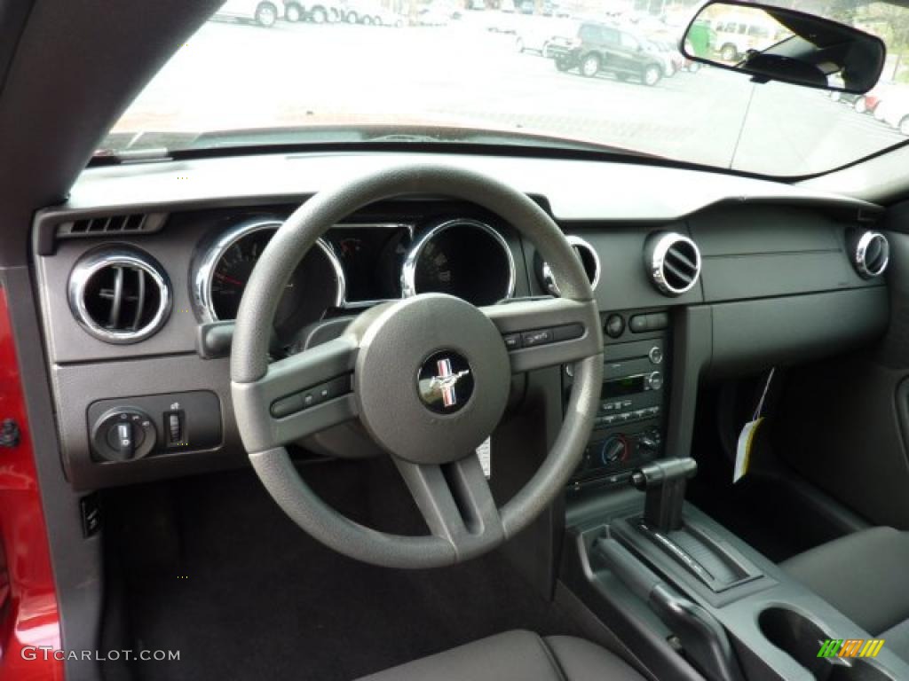 2008 Mustang V6 Deluxe Coupe - Dark Candy Apple Red / Dark Charcoal photo #10