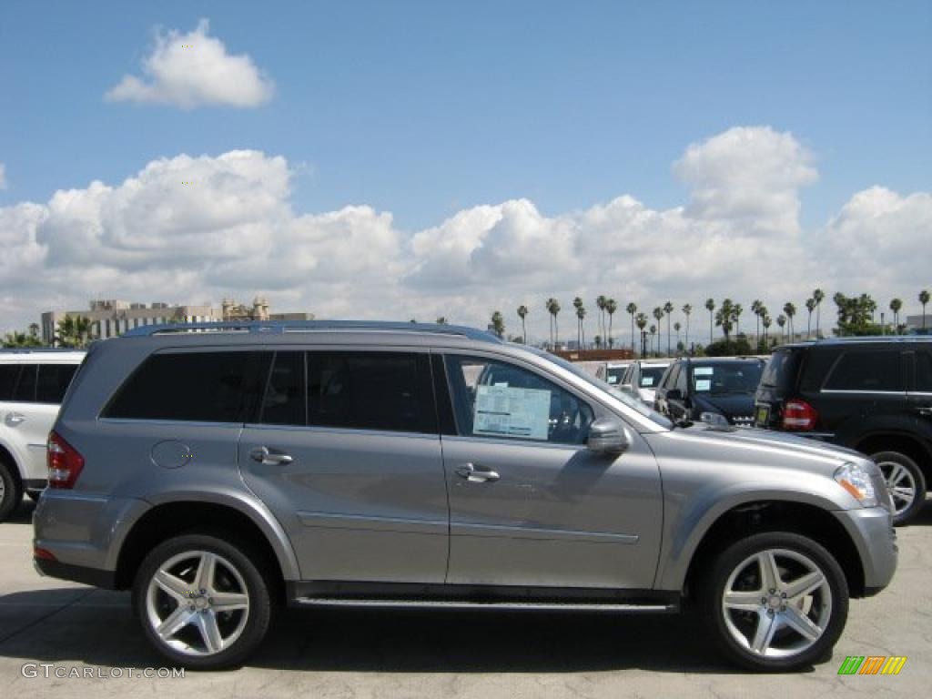 Palladium Silver Metallic 2011 Mercedes-Benz GL 550 4Matic Exterior Photo #47030679