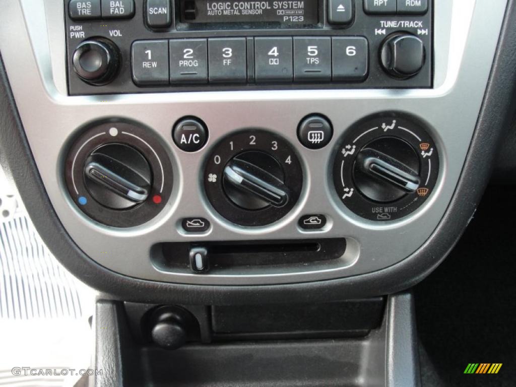 2002 Subaru Impreza WRX Sedan Controls Photo #47031186