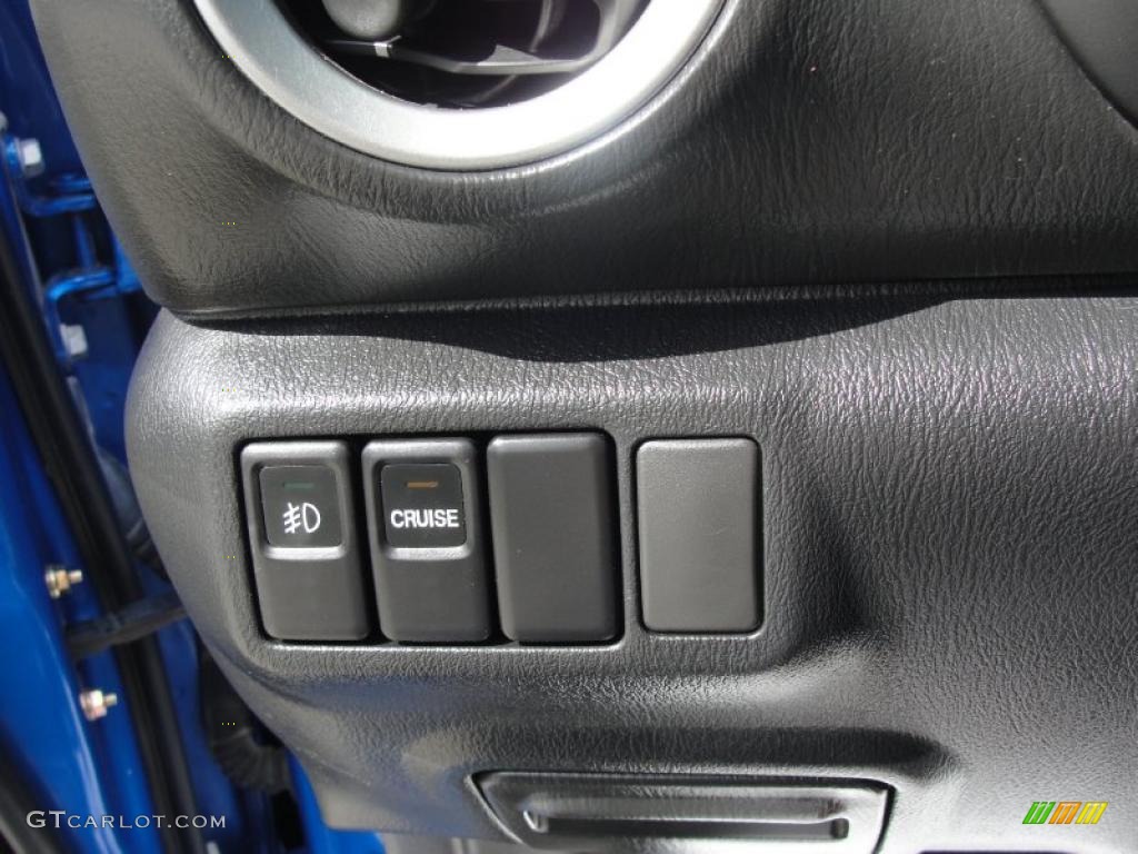 2002 Subaru Impreza WRX Sedan Controls Photo #47031261