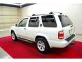 2002 Glacier White Pearl Nissan Pathfinder LE 4x4  photo #4