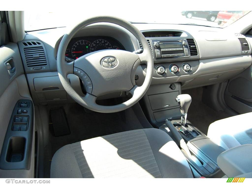 2006 Camry LE - Lunar Mist Metallic / Taupe photo #9