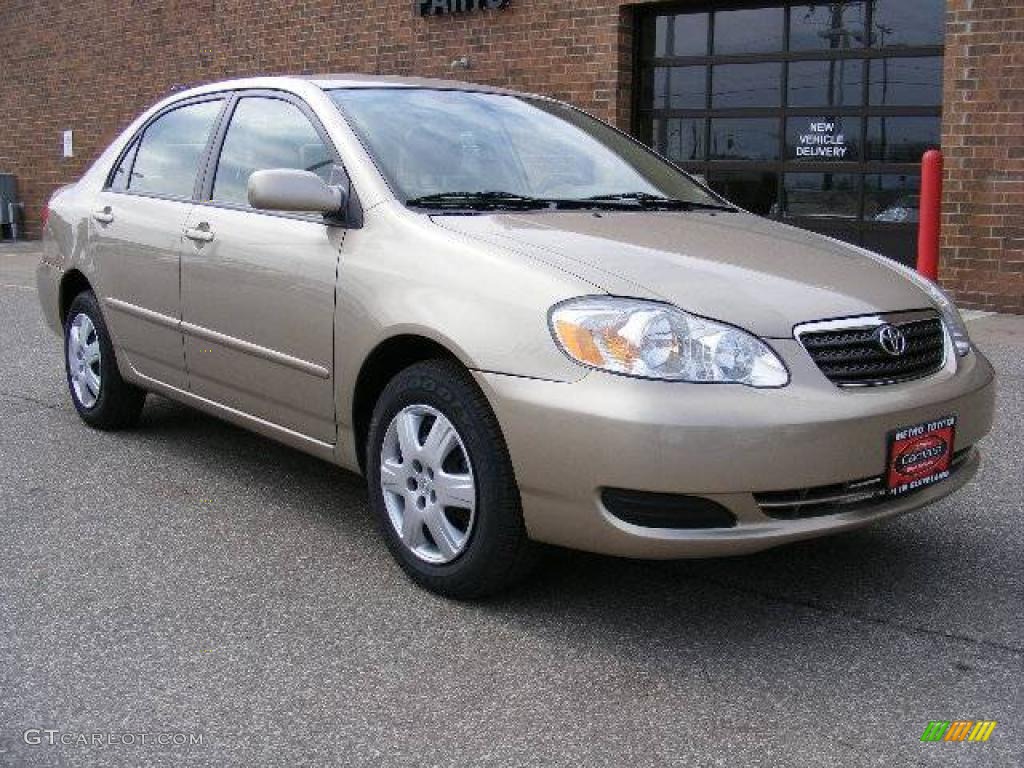 2006 Corolla LE - Desert Sand Mica / Beige photo #1