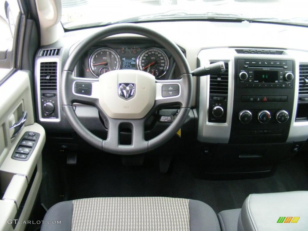2011 Dodge Ram 1500 SLT Quad Cab 4x4 Dark Slate Gray/Medium Graystone Steering Wheel Photo #47036385