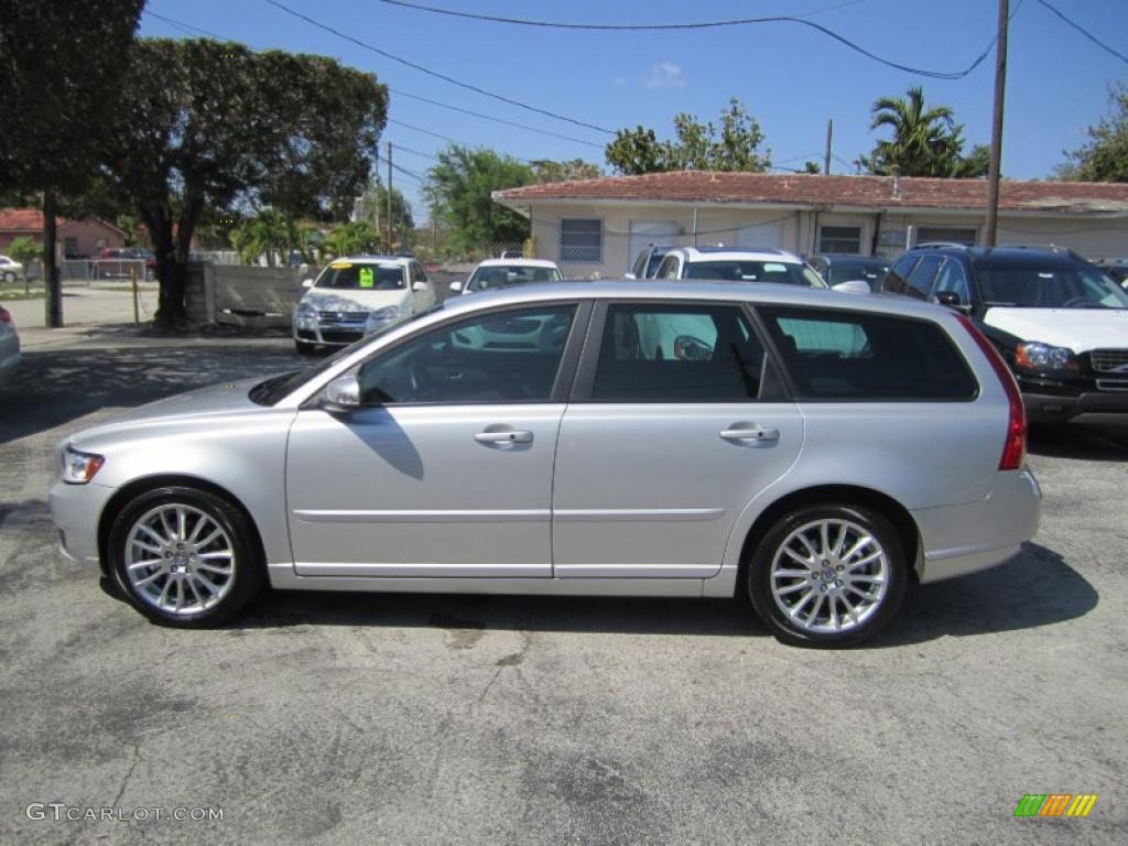 Silver Metallic 2010 Volvo V50 2.4i Exterior Photo #47036637