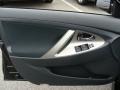 Black - Camry SE Photo No. 6