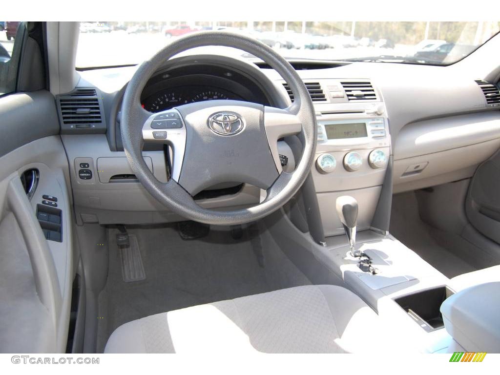 2007 Camry LE - Black / Bisque photo #9