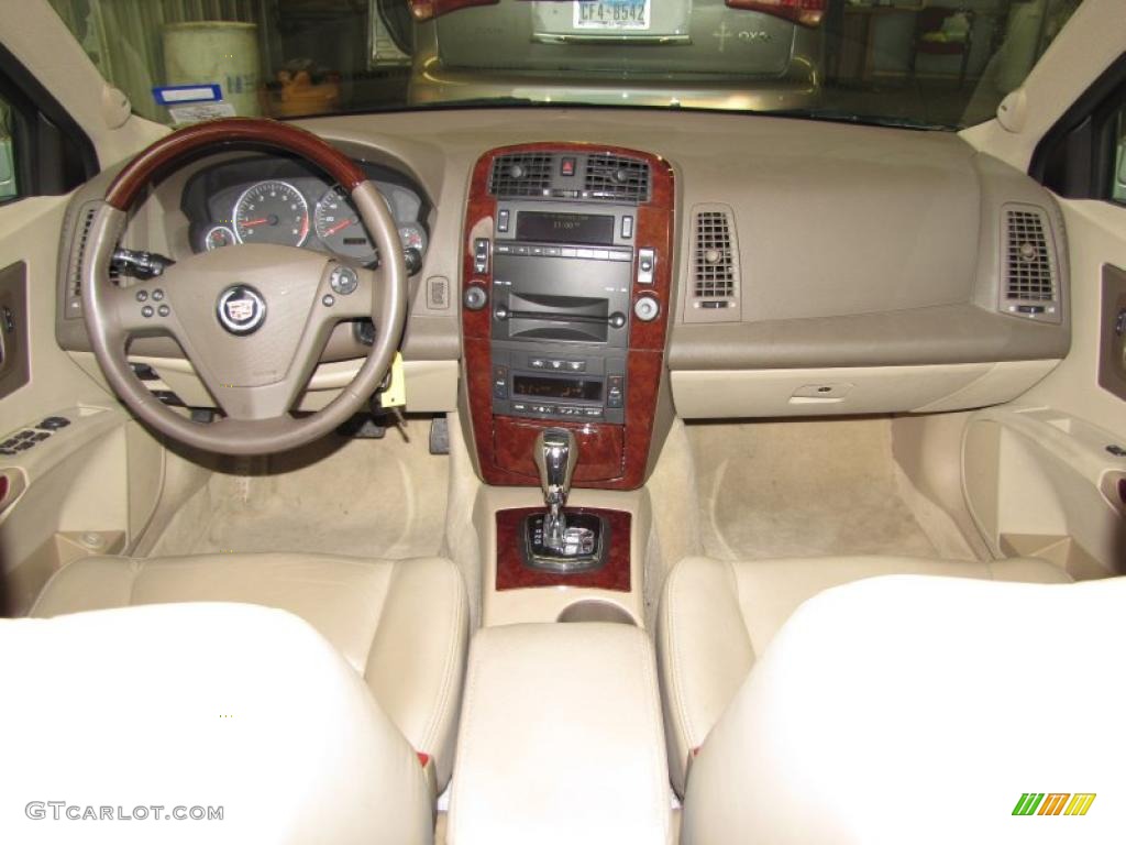 2007 CTS Sedan - Gold Mist / Cashmere photo #13