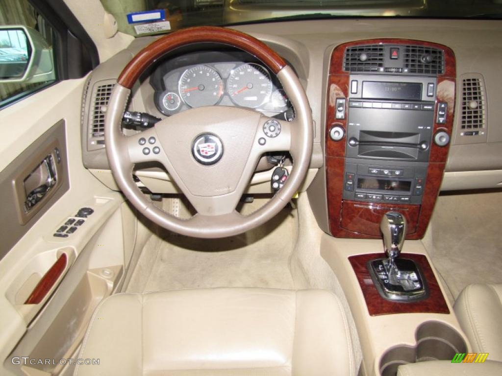 2007 CTS Sedan - Gold Mist / Cashmere photo #14