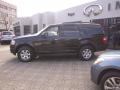 2010 Tuxedo Black Ford Expedition XLT 4x4  photo #17
