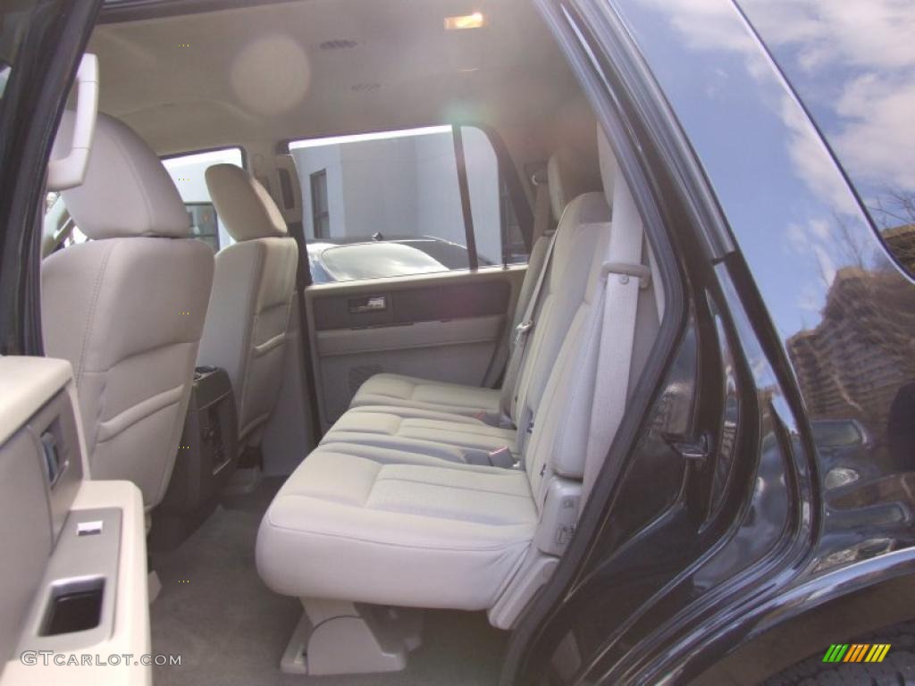 Camel Interior 2010 Ford Expedition XLT 4x4 Photo #47041908