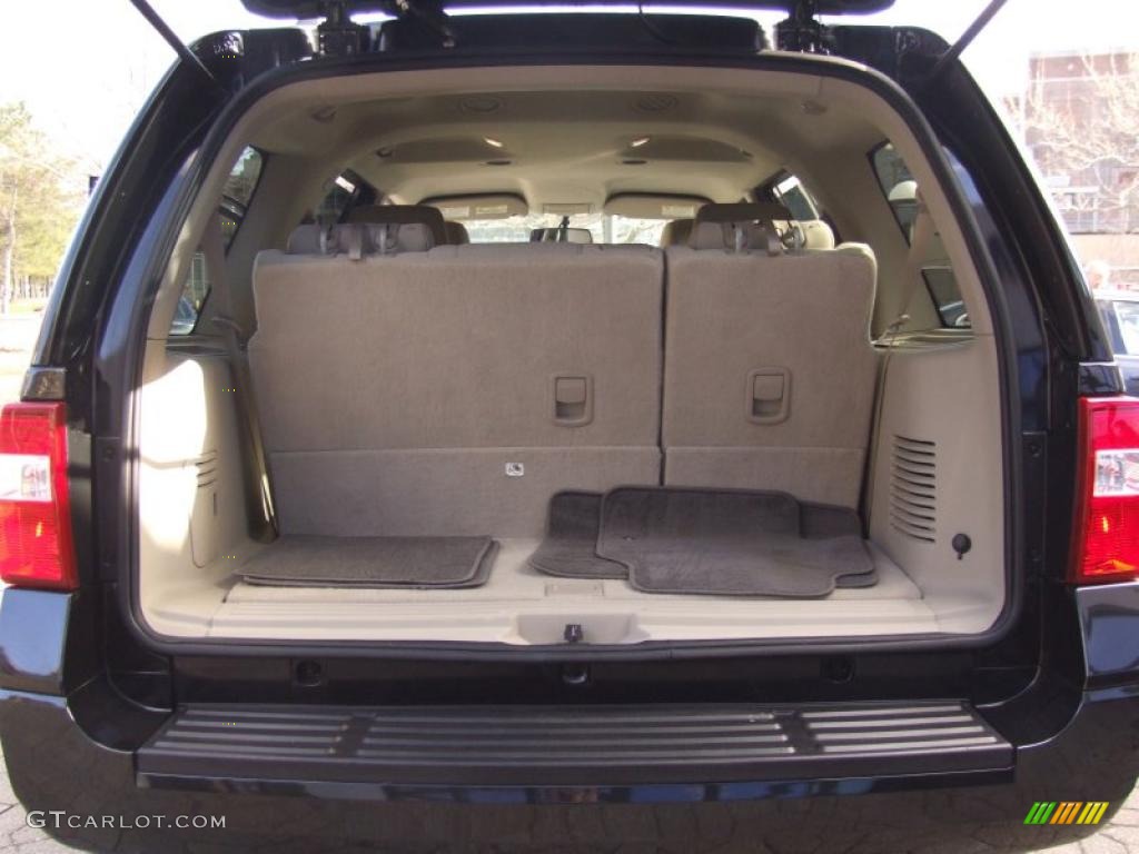 2010 Ford Expedition XLT 4x4 Trunk Photo #47042025