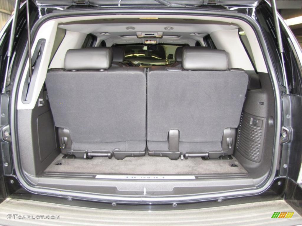 2009 GMC Yukon Denali Trunk Photos
