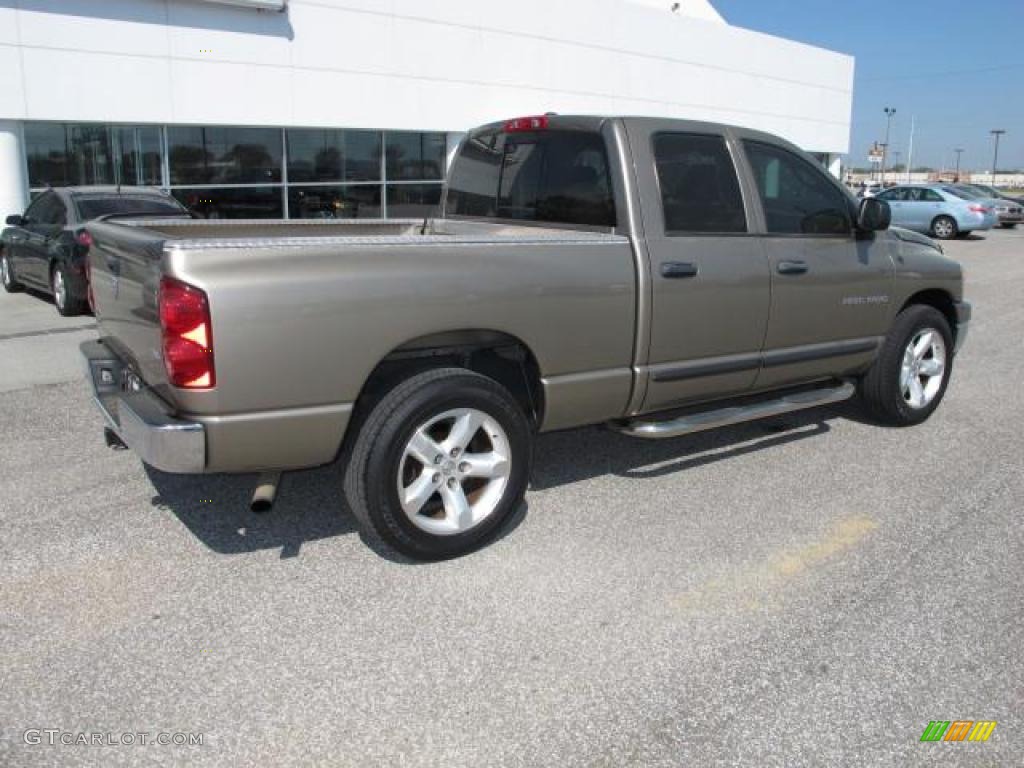 2007 Ram 1500 SLT Quad Cab - Light Khaki Metallic / Khaki Beige photo #8