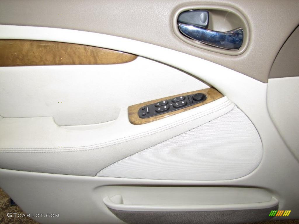 2001 Jaguar S-Type 3.0 Door Panel Photos