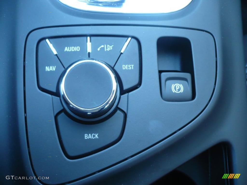 2011 Buick Regal CXL Turbo Controls Photo #47045121