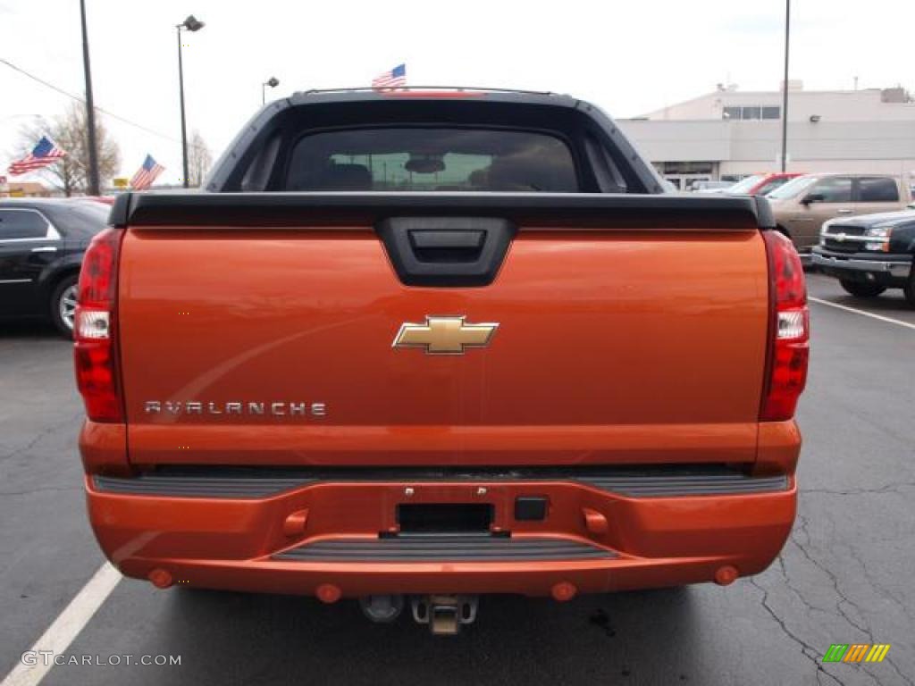Sunburst Orange Metallic 2007 Chevrolet Avalanche LT 4WD Exterior Photo #47046120