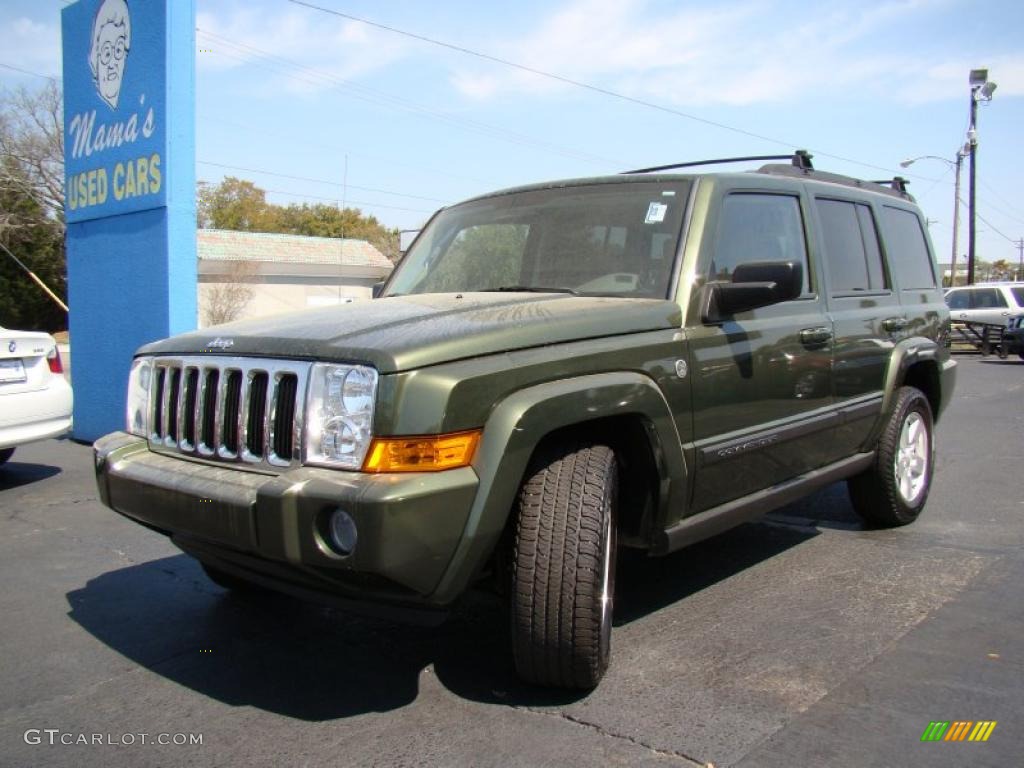 2007 Commander Sport 4x4 - Jeep Green Metallic / Khaki photo #36