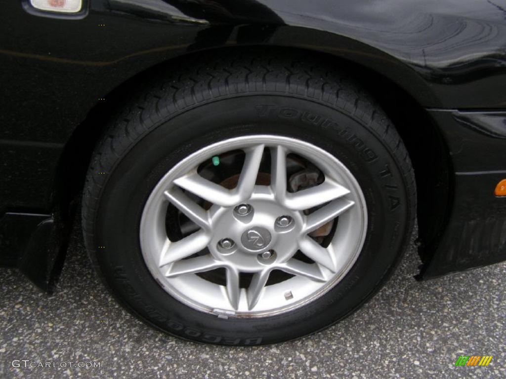 2002 Infiniti G 20 Sedan Wheel Photo #47047320