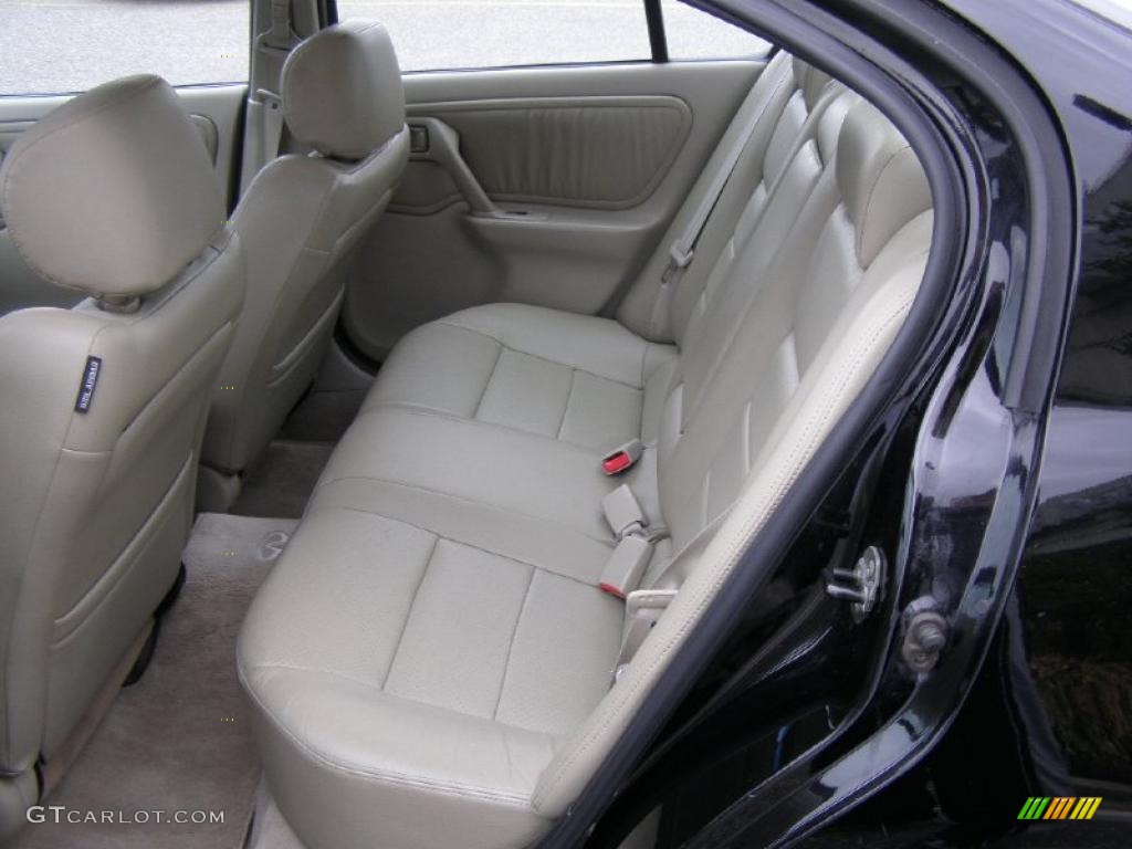 Beige Interior 2002 Infiniti G 20 Sedan Photo #47047434