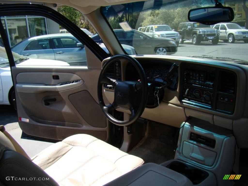 2002 Tahoe Z71 4x4 - Onyx Black / Tan/Neutral photo #20