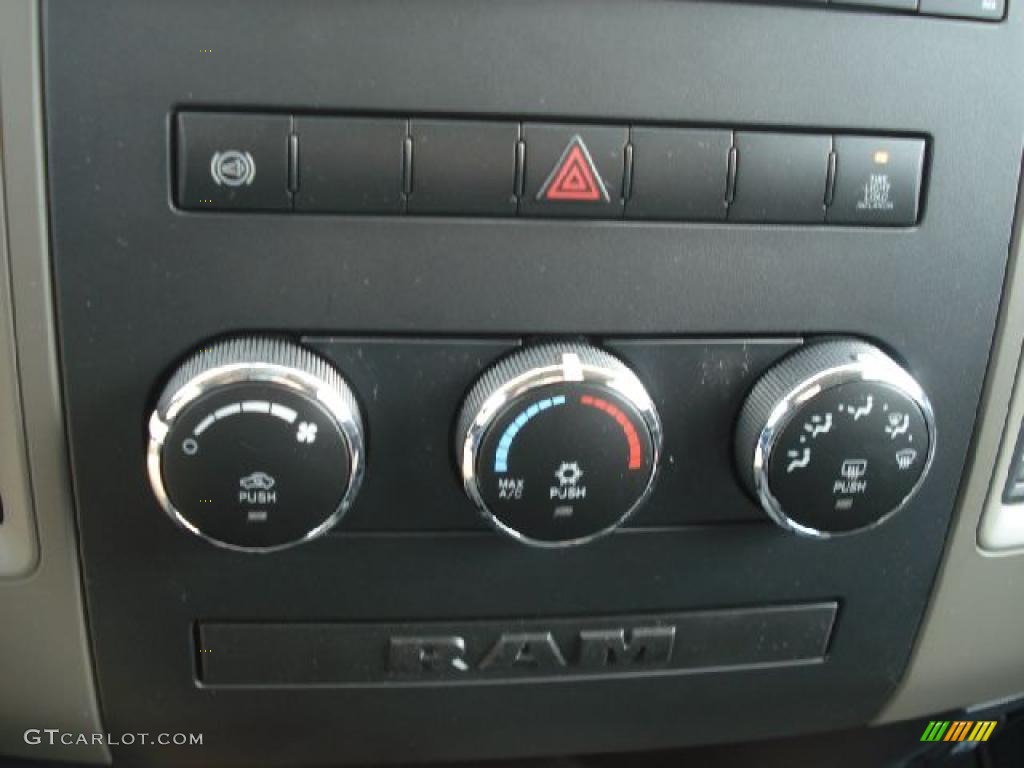 2011 Dodge Ram 2500 HD ST Crew Cab Controls Photos