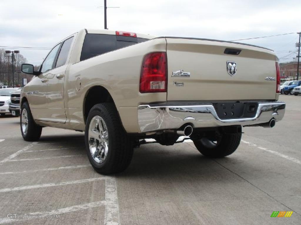 2011 Ram 1500 Big Horn Quad Cab 4x4 - White Gold / Dark Slate Gray/Medium Graystone photo #5