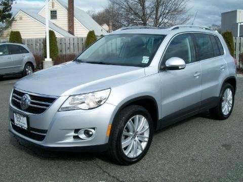 2010 Volkswagen Tiguan SEL 4Motion Data, Info and Specs