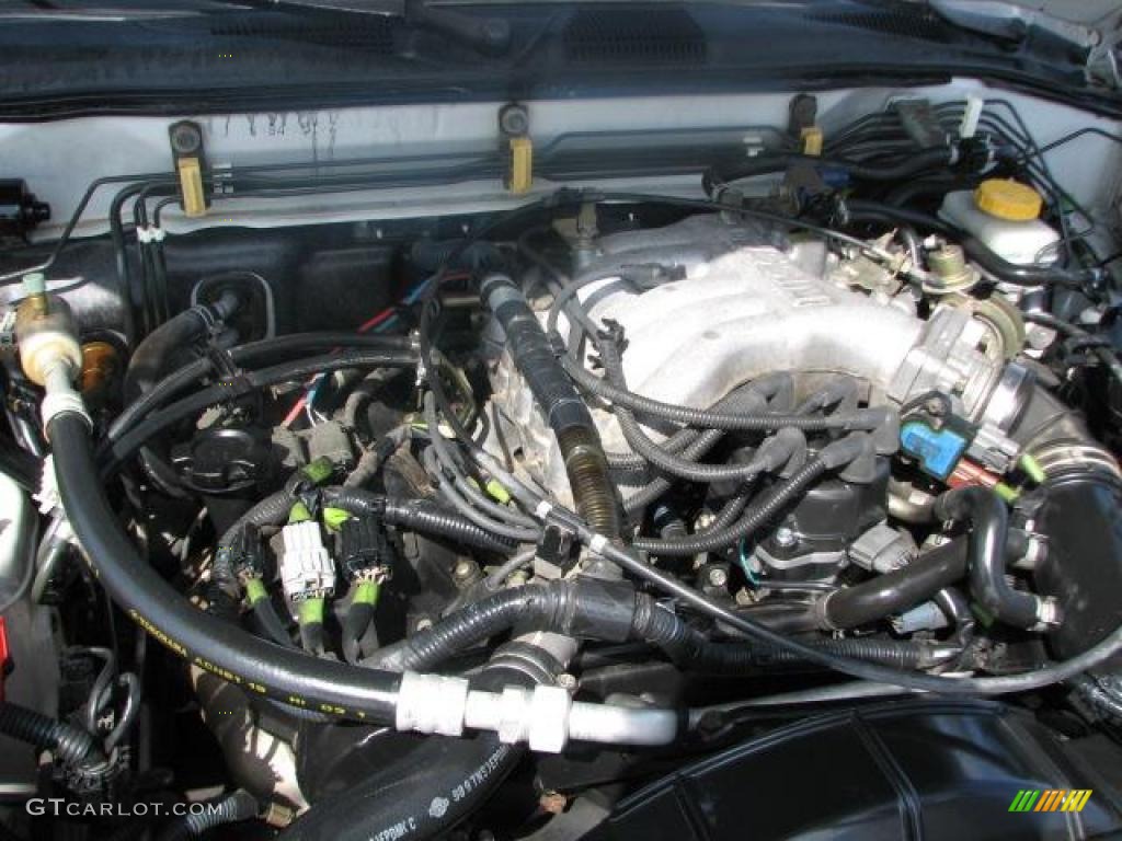 1999 Pathfinder XE 4x4 - Cloud White / Gray photo #22