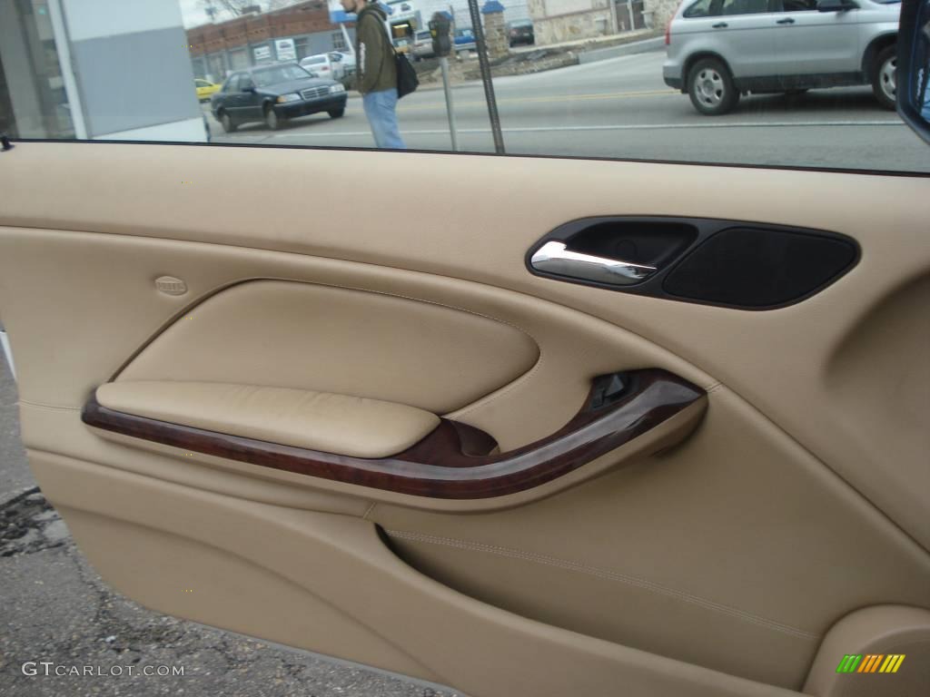 2006 3 Series 325i Convertible - Alpine White / Sand photo #21