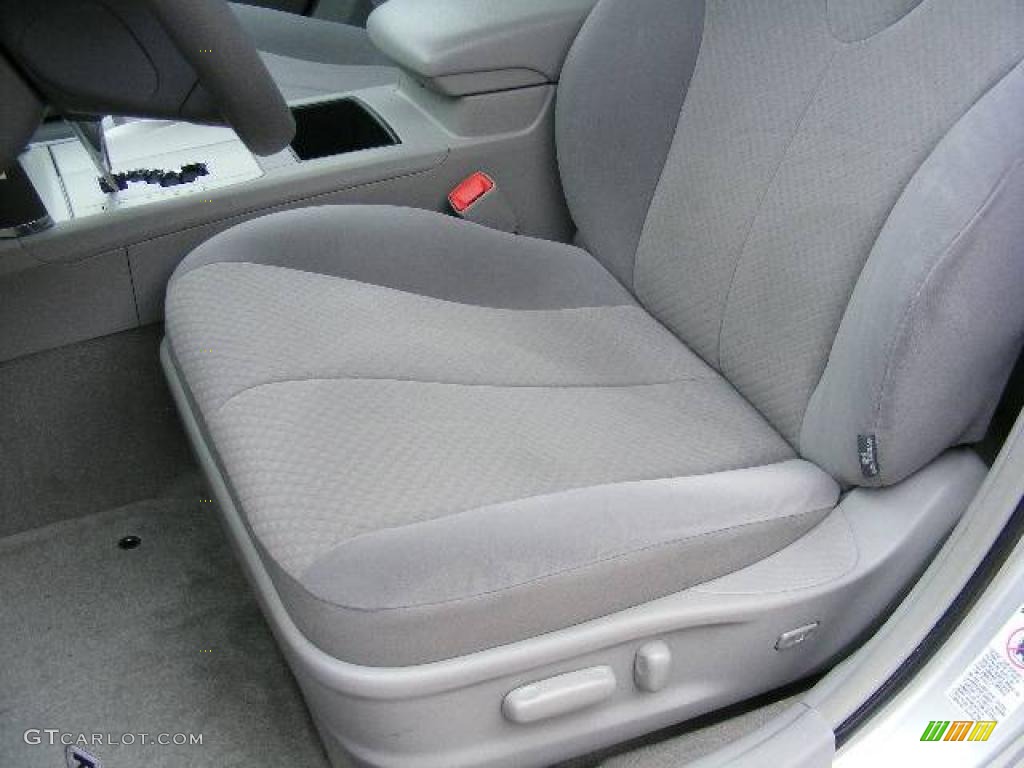 2009 Camry LE - Classic Silver Metallic / Ash photo #10