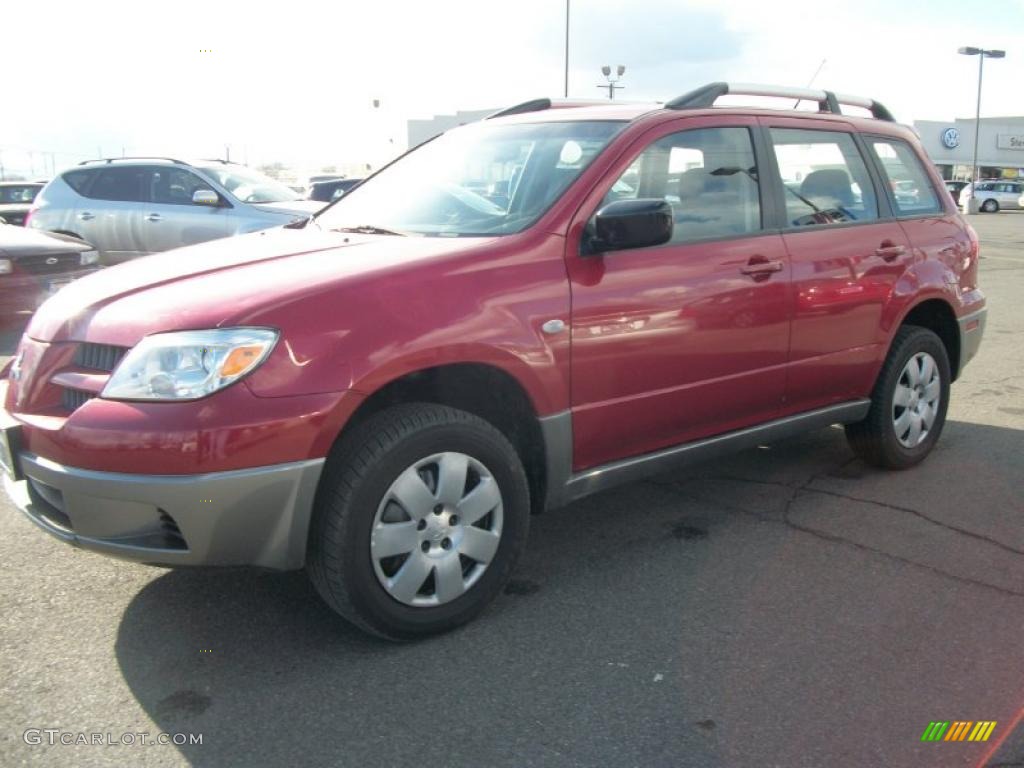 2005 Outlander LS AWD - Rio Red Pearl / Charcoal photo #1