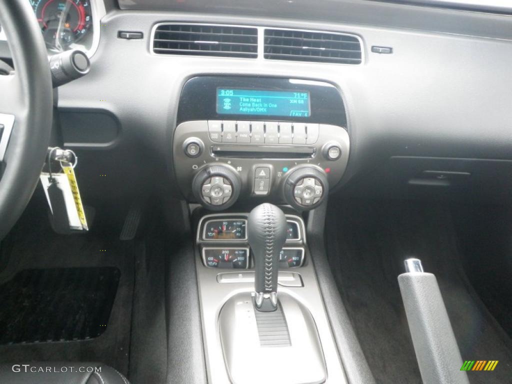 2010 Chevrolet Camaro SS/RS Coupe Controls Photo #47059250