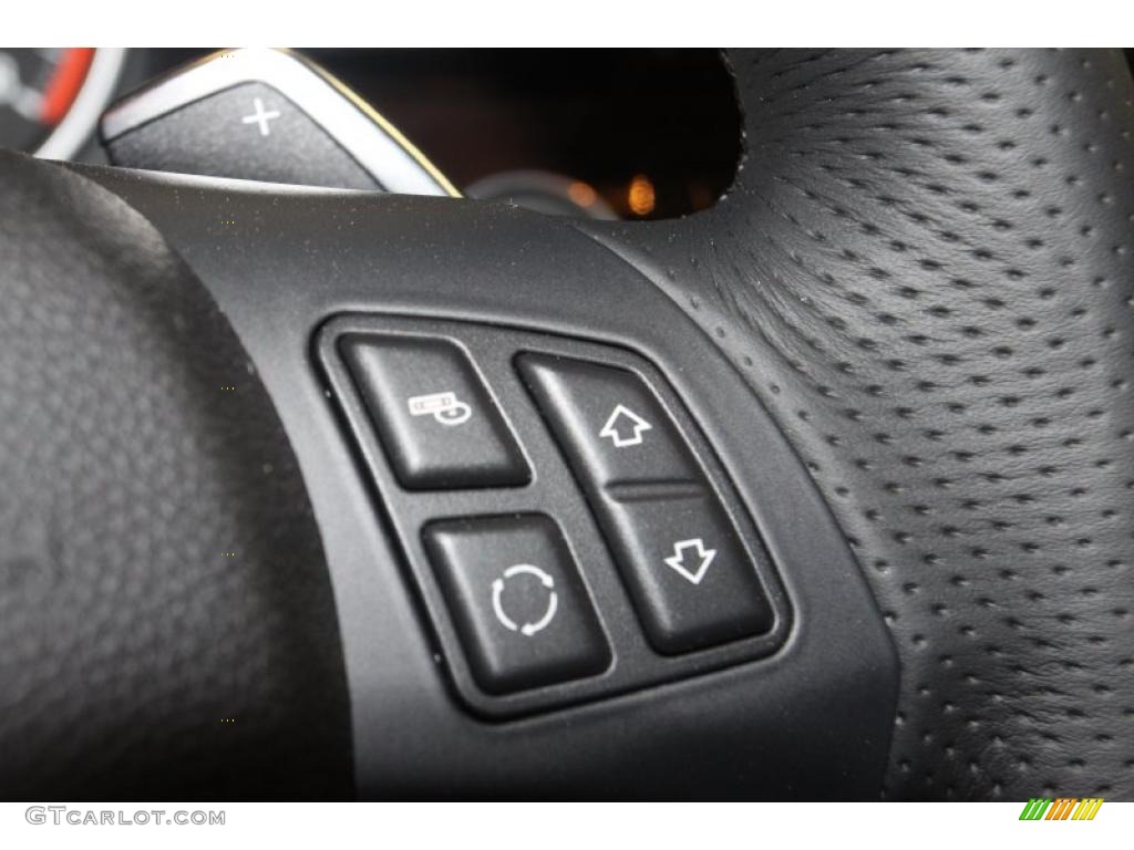 2011 BMW 3 Series 335i Convertible Controls Photo #47059499
