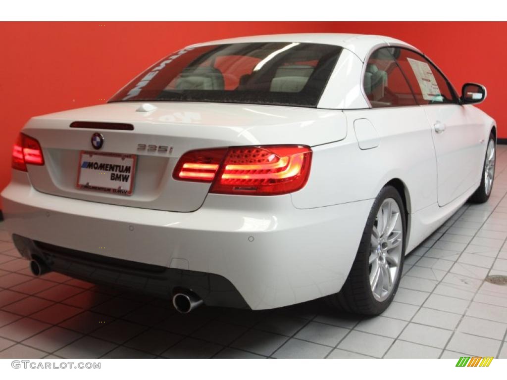 2011 3 Series 335i Convertible - Alpine White / Oyster/Black Dakota Leather photo #22