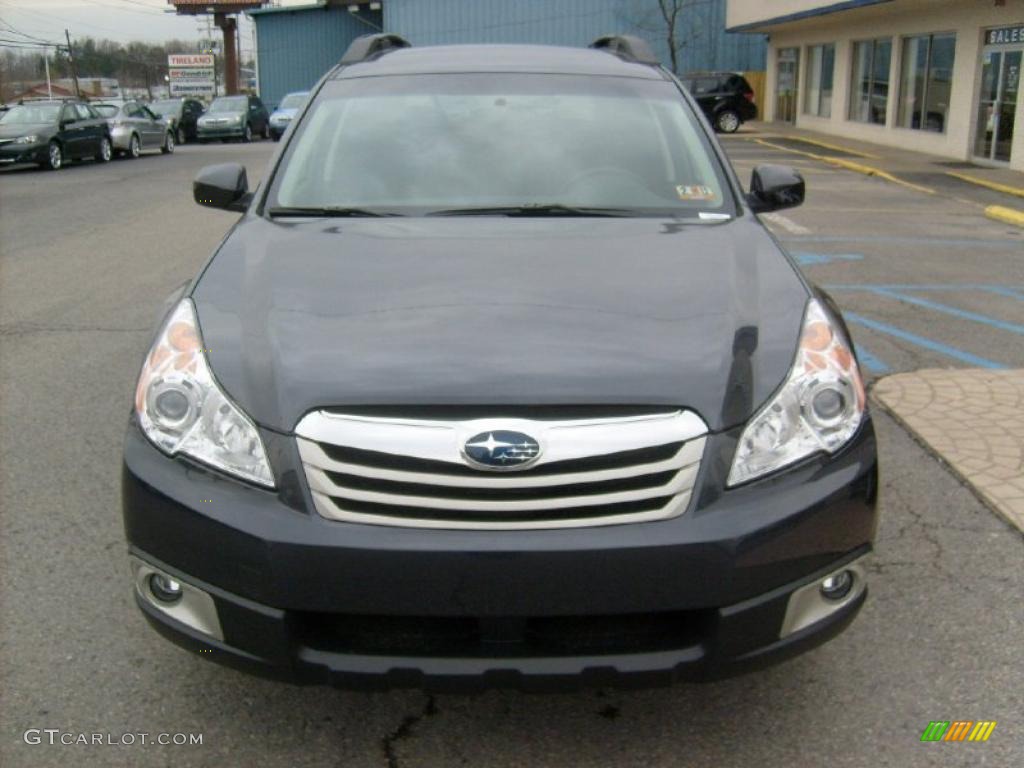 2011 Outback 2.5i Premium Wagon - Graphite Gray Metallic / Off Black photo #2