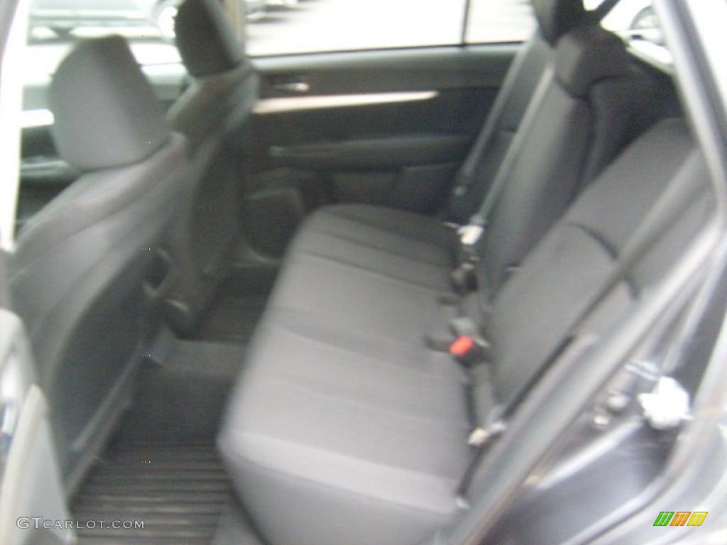 2011 Outback 2.5i Premium Wagon - Graphite Gray Metallic / Off Black photo #4