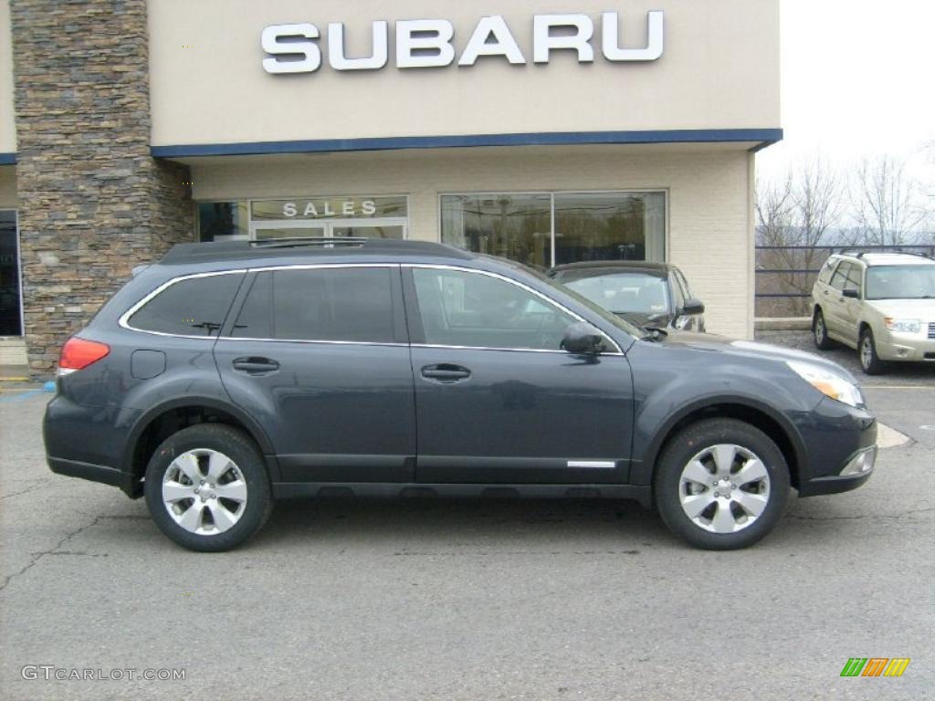 2011 Outback 2.5i Premium Wagon - Graphite Gray Metallic / Off Black photo #11