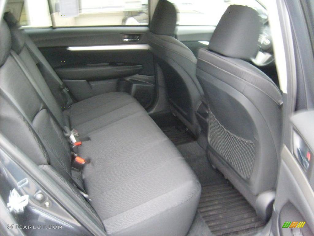 2011 Outback 2.5i Premium Wagon - Graphite Gray Metallic / Off Black photo #16