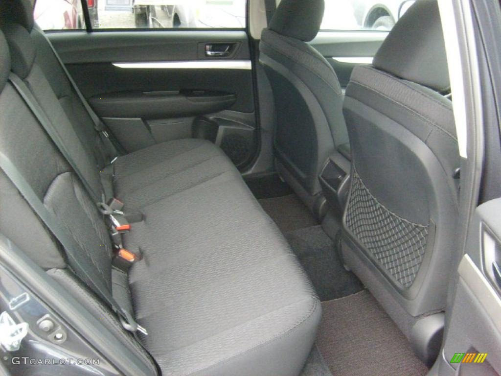 2011 Outback 2.5i Premium Wagon - Graphite Gray Metallic / Off Black photo #16