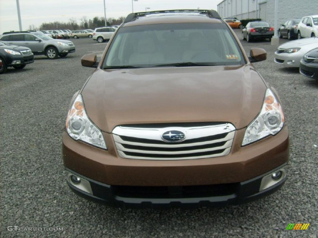 2011 Outback 2.5i Premium Wagon - Caramel Bronze Pearl / Warm Ivory photo #2