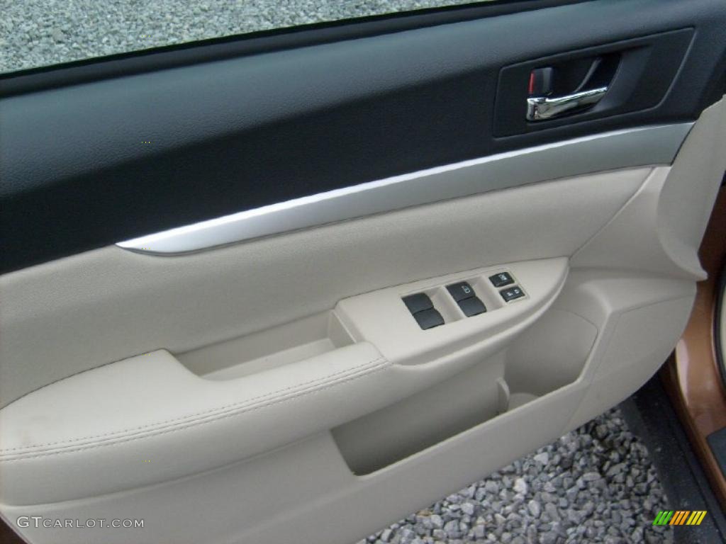 2011 Outback 2.5i Premium Wagon - Caramel Bronze Pearl / Warm Ivory photo #13