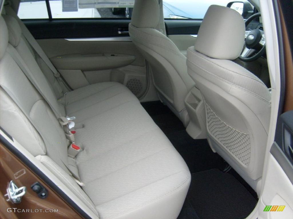 2011 Outback 2.5i Premium Wagon - Caramel Bronze Pearl / Warm Ivory photo #16