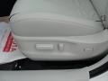 2011 Blizzard Pearl White Toyota Venza V6  photo #27