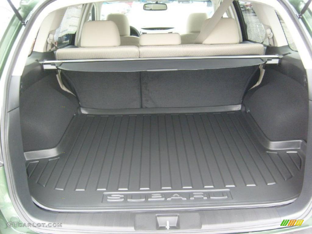 2011 Subaru Outback 2.5i Premium Wagon Trunk Photo #47061464