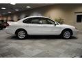 2007 Vibrant White Ford Taurus SEL  photo #12